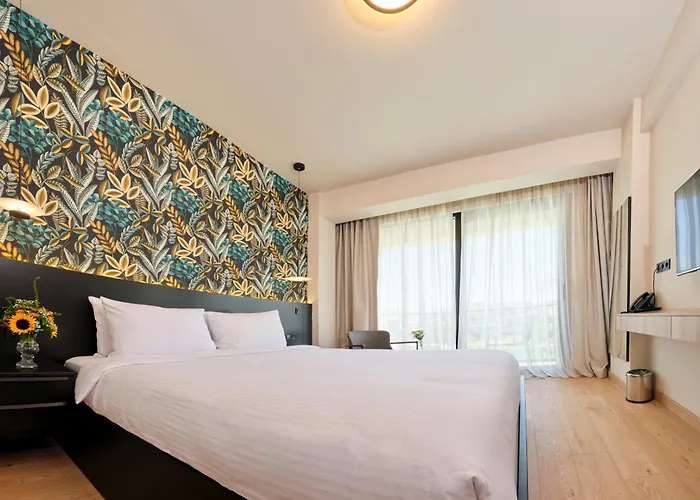 Venzi Ayayorgi-adult Only 15 * Çeşme