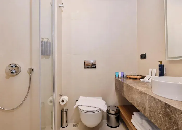 Venzi Ayayorgi-adult Only 15 * Çeşme