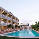 Venzi Ayayorgi-adult Only 15 * Çeşme